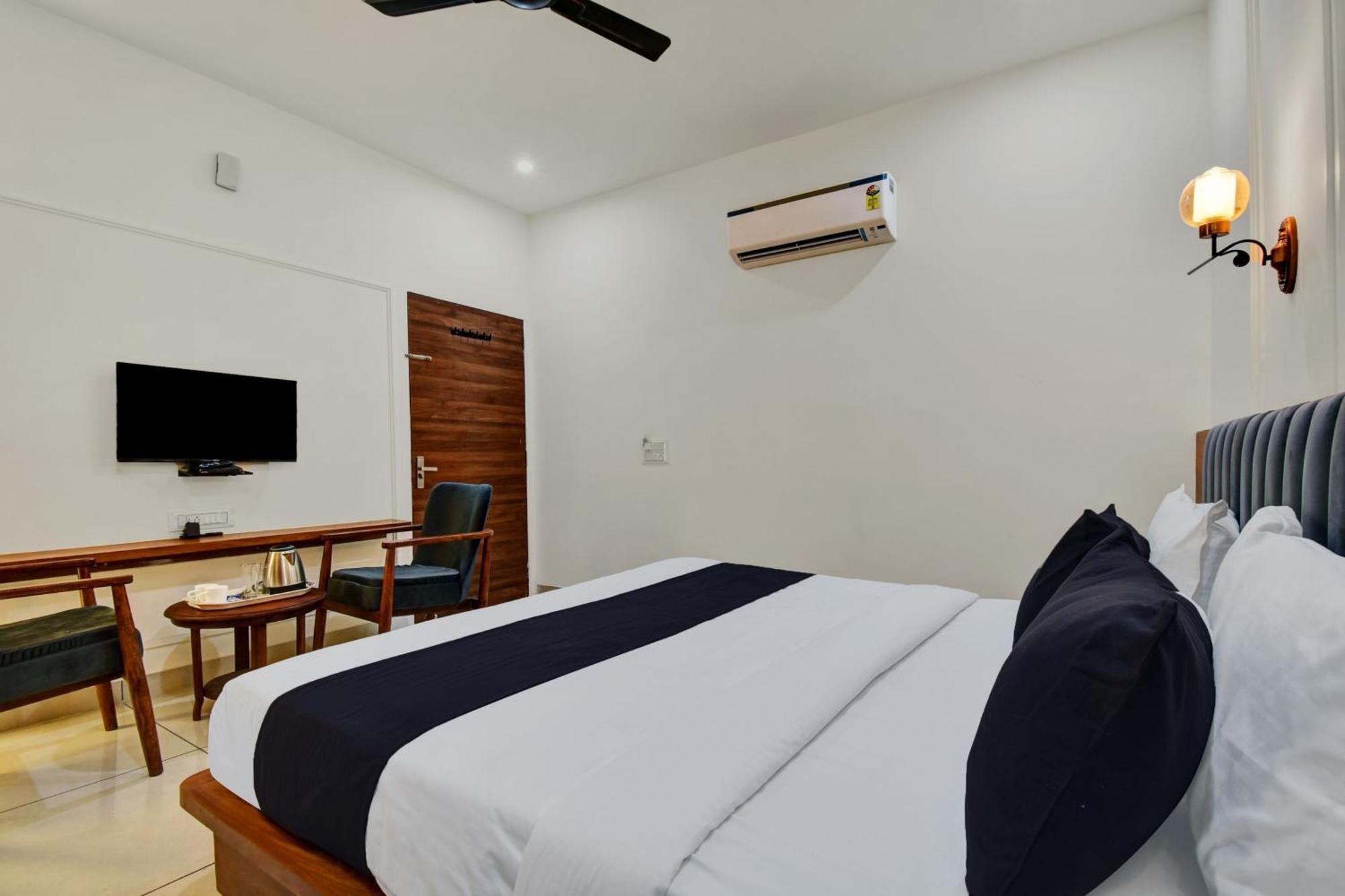 Hotel M.S Dźajpur Zewnętrze zdjęcie