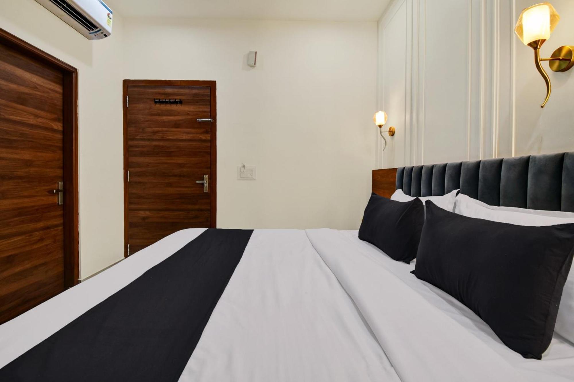Hotel M.S Dźajpur Zewnętrze zdjęcie