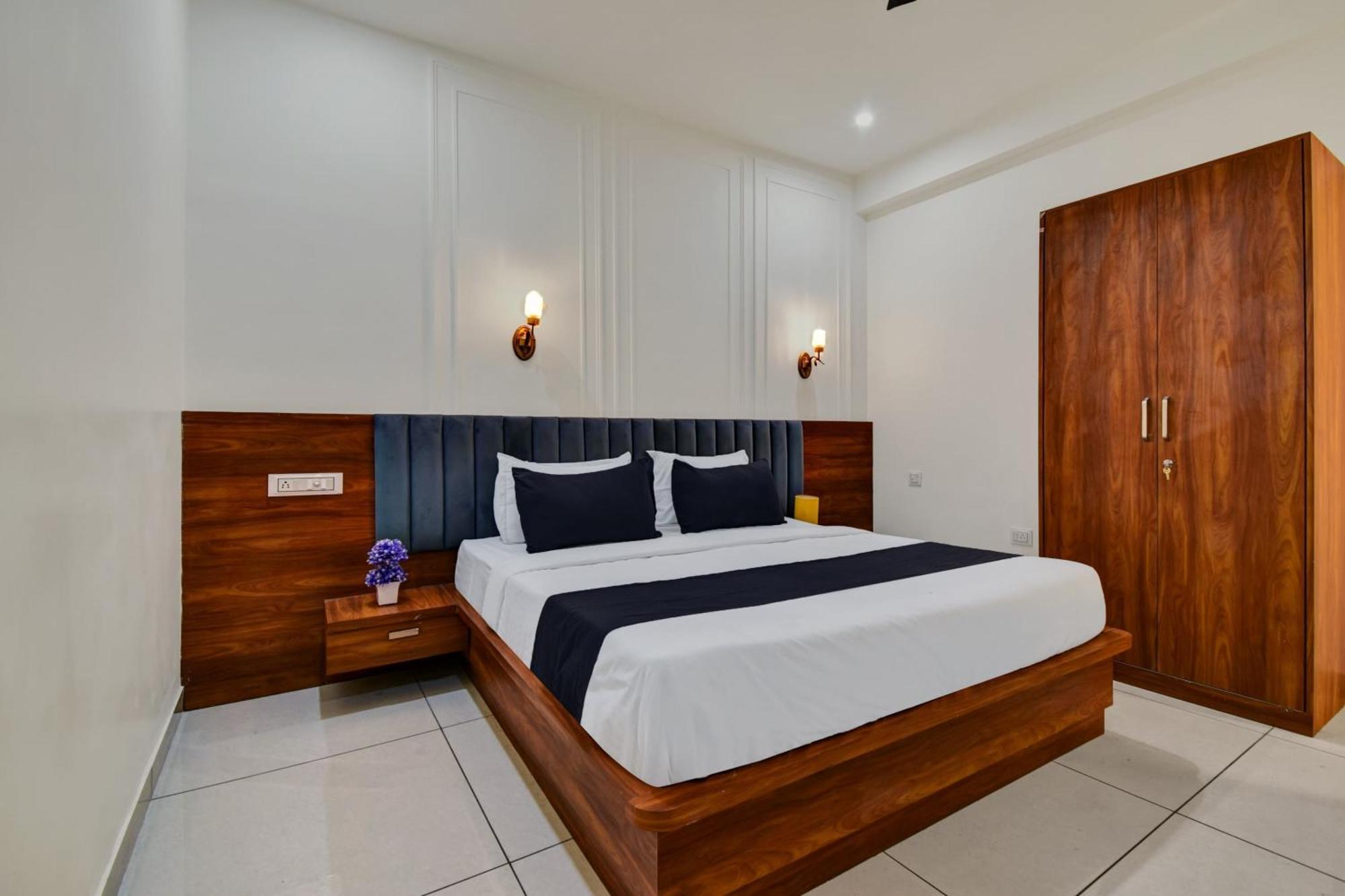 Hotel M.S Dźajpur Zewnętrze zdjęcie