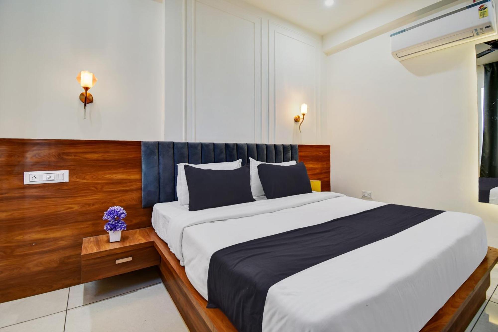 Hotel M.S Dźajpur Zewnętrze zdjęcie